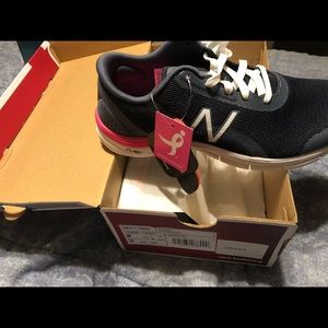 Brand NWT new balance shoes for breast cancer
